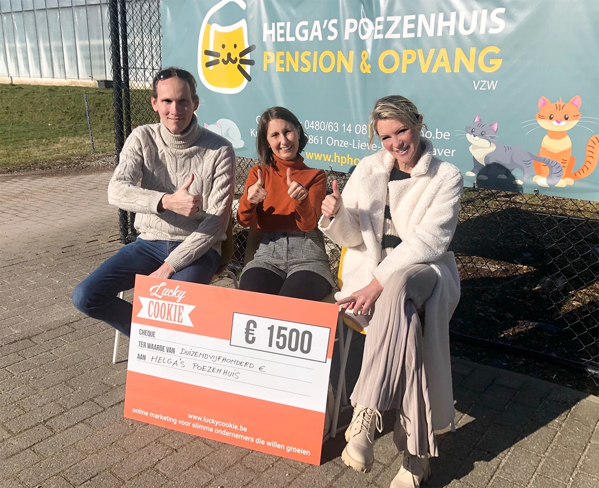 Donatie aan Helga's Poezenhuis